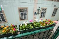 Stay local in Alfama! Alice central home, near river - Chambres d’hôtes Lisbonne