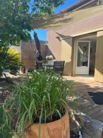 T2 - Rez de Jardin, proche de la mer - B&B Carqueiranne