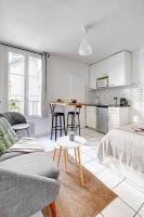 BnBNova - Cozy Stay Near Eiffel Tower & Invalides & Seine - B&B Parigi