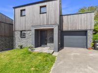 Luxury Eco Home near Beach, Golf & Coastal Walks - Chambres d'hôtes Falmouth