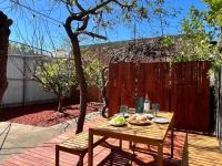 Charming Character Cottage Quiet Retreat near CBD - B&B Evandale