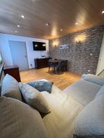 Monteurwohnung mit Parkplätzen, flexibler Check-in, Küche und Smart TV in Bad Sobernheim, Kreis Bad Kreuznach - B&B Bad Sobernheim