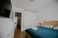 Targowa Luxury 3-Bedroom Apartment - Free Parking - Chambres d'hôtes Łódź