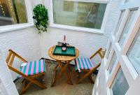 Charming Chester City Walls Cottage Sleeps 6 - B&B Chester