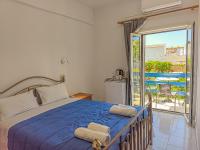 Sougia Afrodite Rooms 1 with balcony - Chambres d'hôtes Soúgia