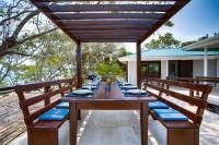 Hidden Gem 3-Bedroom Infinity Pool Villa on Beach - Ferienwohnung Placencia