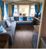 3 bedroom static caravan in Clarach Bay Pet Friendly Swift Burgundy - B&B Aberystwyth
