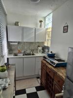 Cozy 1BR Apartment in Levittown for 2 Guests - Bed and Breakfast Levittown