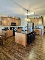 Lower Level Condo B-1 - B&B Hollister