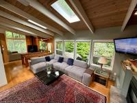 Spacious & Stylish West Coast Contemporary House - B&B North Vancouver