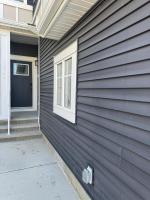 Spacious 5-Bedroom Home in NE Calgary, - Chambres d'hôtes Calgary