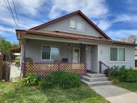 Grove Street Couplet Side #1 - Bed and Breakfast Baker City