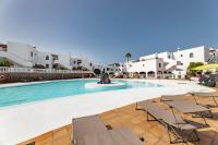 Apartamento Sol de Lava, reformado, con gran terraza y vistas - Chambres d'hôtes Costa Teguise