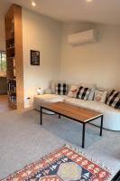 Glenbrook Cottage Twizel - Walk to Town, Sleeps 6, Wi-Fi, Pets OK - Chambres d'hôtes Twizel