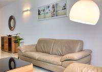 Stylish Balluta Bay Scape, 3BD Apartment - B&B Sliema
