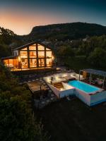 Le Chalet M - Cabană cu o panoramă de poveste. - Ferienwohnung Șurdești