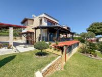 Villa Helios Luxury Sea View Villa with Private Pool Gym and BBQ Area - Chambres d'hôtes Poseídi