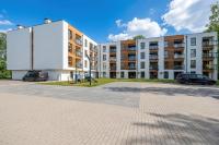 Enklawa - Apartamenty z Tarasem blisko Plaży i Jeziora by Noclegi Renters - Chambres d'hôtes Mielno