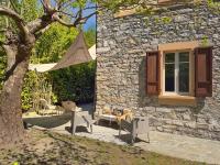 Casa Bedella - private estate with garden - B&B Lanzo d'Intelvi