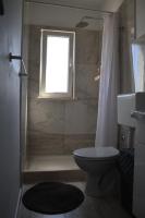 Apartamento de 2 dormitorios con balcón