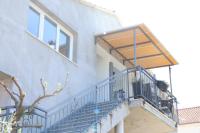 Apartamento de 2 dormitorios con terraza