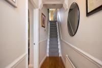 The Courtyard & Eaves House - Queen's Park - B&B London