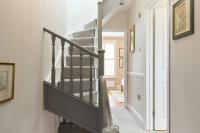 The Courtyard & Eaves House - Queen's Park - B&B London