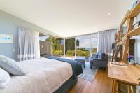 Waiheke Luxury Blue and Green Rooms