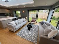 Homebird Property - Wayside Retreat - Sleeps 7 - B&B Harrogate