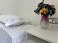 уютная двушка рядом с метро Сайран - B&B Almatý