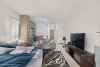 Spacious Studio Fourways Sandton - Self Check-in - Bed and Breakfast Centane