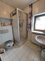 Appartamento con 3 Camere da Letto e Vista Acqua