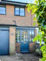Stylish & comfortable home near airport and hospital - Ferienwohnung Timperley