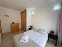 Piso con piscina, céntrico, cerca de la playa - B&B Torrevieja