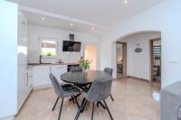 Appartement - Vue sur Piscine 