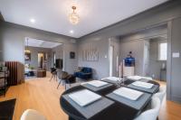 Elegant and Chic 2Bed 2Bath steps from the lake! - Chambres d'hôtes Chicago