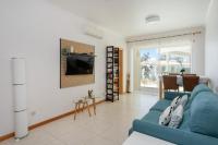 Bijou Flat Beach front, Sea Views, Pool, Garage - Ferienwohnung Olhos d'Agua