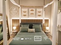 Loveroom - Suite romantique avec balnéo privative- La Calade Alméla - B&B Le Barroux