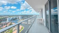 Luxury 3-bedroom with breathtaking view - One free valet parking - B&B Hollywood