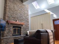 Full loft-style apartment near Omni - B&B New Haven