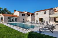 Villa Ciburi, a luxurious villa in the heart of Istria - Chambres d'hôtes Heki
