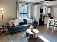 Luxury Cozy 2BR Basement - Full Kitchen & Laundry - B&B Marietta