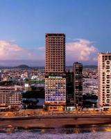 Akoya Sky Living de Lujo frente Playa y Malecón - B&B Mazatlán