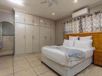 Kamer met Kingsize Bed en Uitzicht op Zee