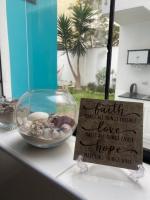 Linda habitación individual en primer piso con baño privado y cocina compartida - Chambres d'hôtes Lima