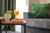 Poole 3-Bed House & Garden Long Stay Deals - Bed and Breakfast Poole
