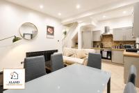 Modern house - Free parking - 2x bathrooms - B&B Liverpool