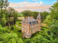 Private Château with sauna, hot tub & 4ha park - Château Guillermo - Ferienwohnung La Moncelle