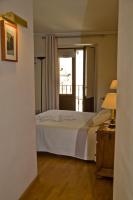 Hostal Las Coronas - B&B
