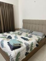 The Skyline Suite - B&B Gandhinagar